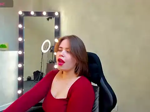 Snapshot of EricaElliott chatting on 03-12-25, 09:23 EricaElliott online show from 03-12-25, 09:23