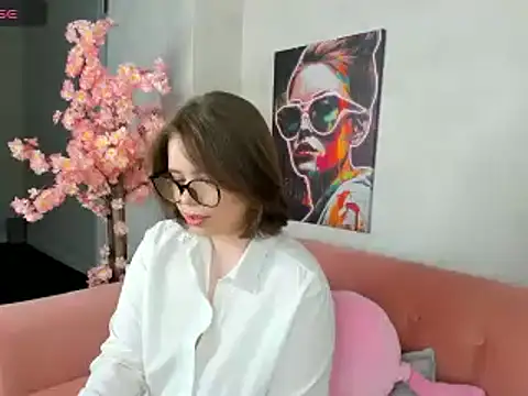 Snapshot of EricaElliott chatting on 03-13-25, 12:13 EricaElliott online show from 03-13-25, 12:13