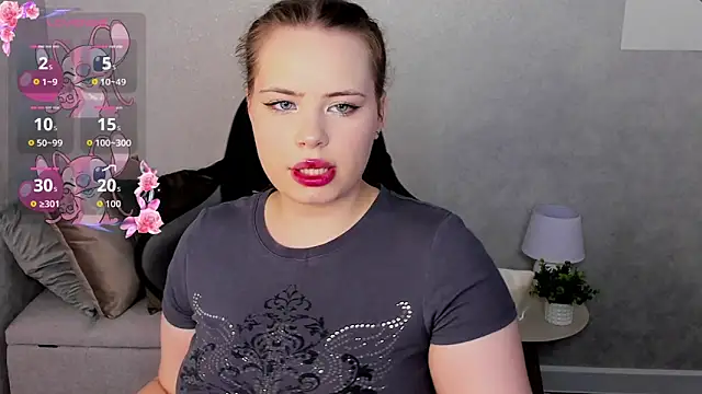 Snapshot of EricaElliott chatting on 10-10-25, 06:23 EricaElliott online show from 10-10-25, 06:23