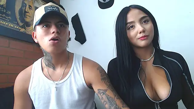 Snapshot of Thiago_x_Sahara chatting on 12-29-24, 05:33 Thiago x Sahara online show from 12-29-24, 05:33