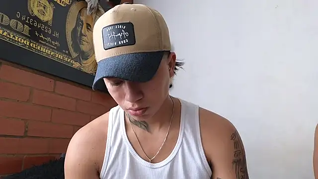 Snapshot of Thiago_x_Sahara chatting on 01-28-25, 02:21 Thiago x Sahara online show from 01-28-25, 02:21