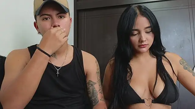 Snapshot of Thiago_x_Sahara chatting on 03-16-25, 01:06 Thiago x Sahara online show from 03-16-25, 01:06