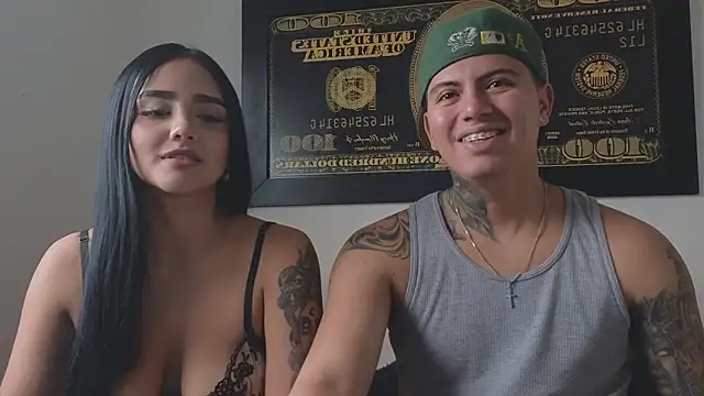 Snapshot of Thiago_x_Sahara chatting on 09-18-25, 02:19 Thiago x Sahara online show from 09-18-25, 02:19