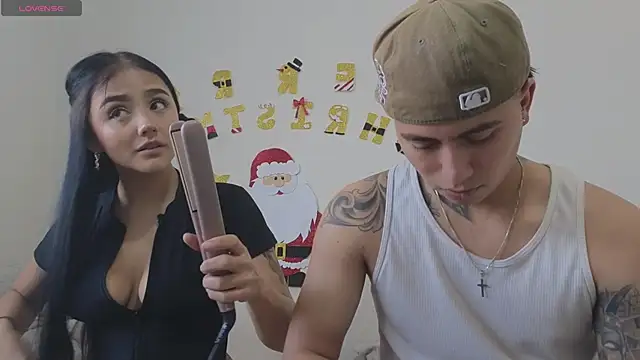 Snapshot of Thiago_x_Sahara chatting on 12-05-25, 01:09 Thiago x Sahara online show from 12-05-25, 01:09