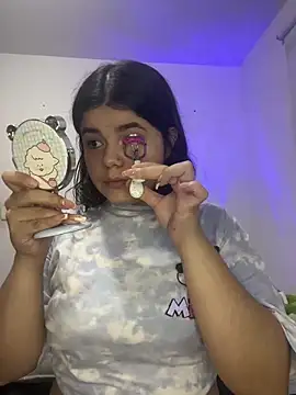 Snapshot of pretty_angela1 chatting on 01-10-25, 03:29 pretty angela1 online show from 01-10-25, 03:29