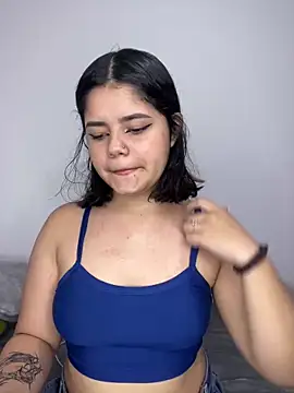 Snapshot of pretty_angela1 chatting on 02-12-25, 03:07 pretty angela1 online show from 02-12-25, 03:07