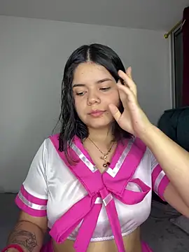 Snapshot of pretty_angela1 chatting on 03-18-25, 01:32 pretty angela1 online show from 03-18-25, 01:32