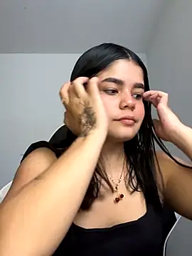 Snapshot of pretty_angela1 chatting on 09-10-25, 08:53 pretty angela1 online show from 09-10-25, 08:53