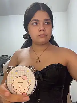 Snapshot of pretty_angela1 chatting on 09-15-25, 09:37 pretty angela1 online show from 09-15-25, 09:37