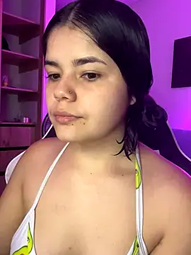 Snapshot of pretty_angela1 chatting on 10-10-25, 01:59 pretty angela1 online show from 10-10-25, 01:59