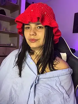 Snapshot of pretty_angela1 chatting on 10-13-25, 12:54 pretty angela1 online show from 10-13-25, 12:54