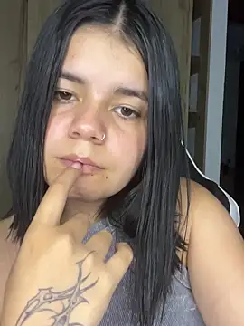 Snapshot of pretty_angela1 chatting on 11-30-25, 05:00 pretty angela1 online show from 11-30-25, 05:00