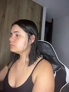 Snapshot of pretty_angela1 chatting on 11-30-25, 11:53 pretty angela1 online show from 11-30-25, 11:53