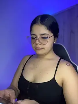 pretty angela1 online show from 05-20-26, 11:44