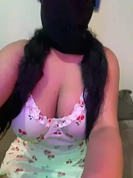 Snapshot of Hit_Jouri chatting on 02-23-25, 06:12 Hit Jouri online show from 02-23-25, 06:12