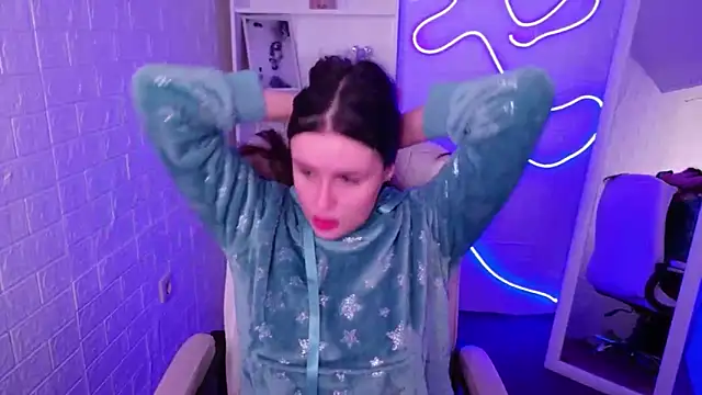 StellaFrost online show from 10-16-25, 03:02