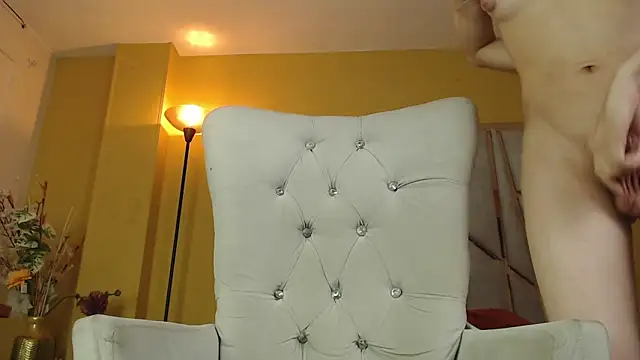 Snapshot of bella_houston chatting on 12-31-24, 01:57 bella houston online show from 12-31-24, 01:57