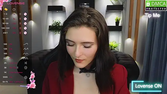 Snapshot of niki_cutes chatting on 02-08-25, 08:09 niki cutes online show from 02-08-25, 08:09