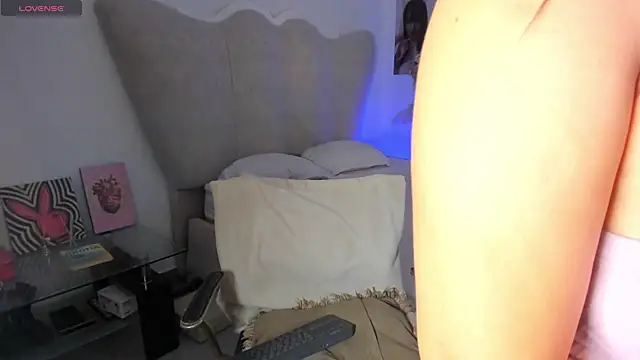 rachaeldeckard   online show from 04-09-26, 10:26