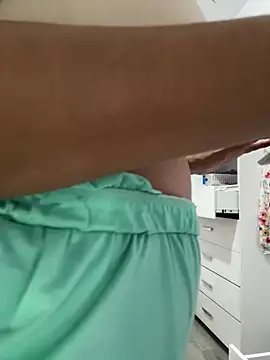 Snapshot of KarolRubi1 chatting on 03-14-25, 12:32 KarolRubi1 online show from 03-14-25, 12:32