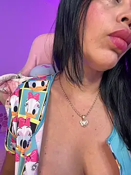 Snapshot of KarolRubi1 chatting on 09-28-25, 03:23 KarolRubi1 online show from 09-28-25, 03:23