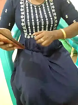 Snapshot of Tamil_roja69 chatting on 12-30-24, 03:24 Tamil roja69 online show from 12-30-24, 03:24
