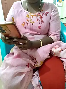 Snapshot of Tamil_roja69 chatting on 01-12-25, 04:18 Tamil roja69 online show from 01-12-25, 04:18