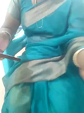 Snapshot of Tamil_roja69 chatting on 01-22-25, 12:38 Tamil roja69 online show from 01-22-25, 12:38
