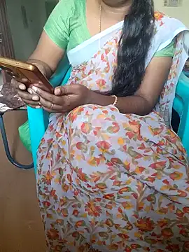 Snapshot of Tamil_roja69 chatting on 01-24-25, 06:35 Tamil roja69 online show from 01-24-25, 06:35