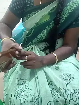 Snapshot of Tamil_roja69 chatting on 02-12-25, 05:15 Tamil roja69 online show from 02-12-25, 05:15