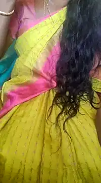 Snapshot of Tamil_roja69 chatting on 02-18-25, 05:31 Tamil roja69 online show from 02-18-25, 05:31