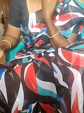 Snapshot of Tamil_roja69 chatting on 02-19-25, 07:06 Tamil roja69 online show from 02-19-25, 07:06