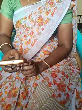 Snapshot of Tamil_roja69 chatting on 03-07-25, 06:46 Tamil roja69 online show from 03-07-25, 06:46
