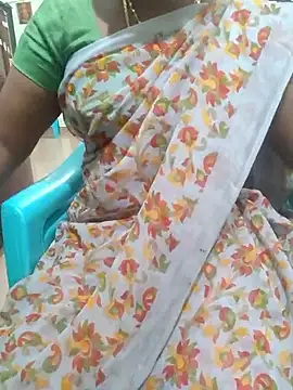 Snapshot of Tamil_roja69 chatting on 03-07-25, 04:11 Tamil roja69 online show from 03-07-25, 04:11