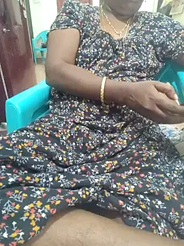 Snapshot of Tamil_roja69 chatting on 03-07-25, 07:16 Tamil roja69 online show from 03-07-25, 07:16