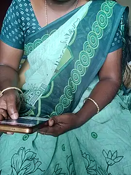 Snapshot of Tamil_roja69 chatting on 03-11-25, 05:16 Tamil roja69 online show from 03-11-25, 05:16