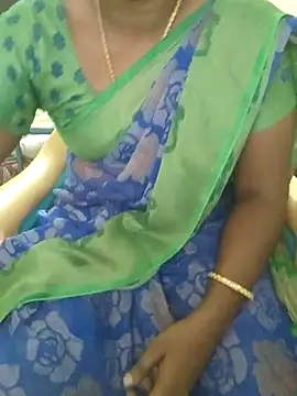 Snapshot of Tamil_roja69 chatting on 03-12-25, 05:13 Tamil roja69 online show from 03-12-25, 05:13