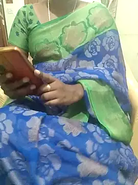 Snapshot of Tamil_roja69 chatting on 03-12-25, 04:13 Tamil roja69 online show from 03-12-25, 04:13