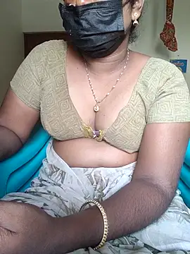Snapshot of Tamil_roja69 chatting on 09-13-25, 05:40 Tamil roja69 online show from 09-13-25, 05:40