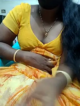 Snapshot of Tamil_roja69 chatting on 09-16-25, 04:08 Tamil roja69 online show from 09-16-25, 04:08