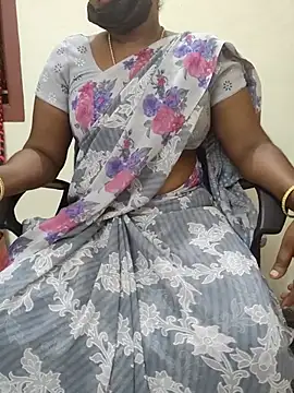 Snapshot of Tamil_roja69 chatting on 10-15-25, 03:12 Tamil roja69 online show from 10-15-25, 03:12