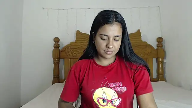 Coral0403 online show from 02-03-25, 06:49