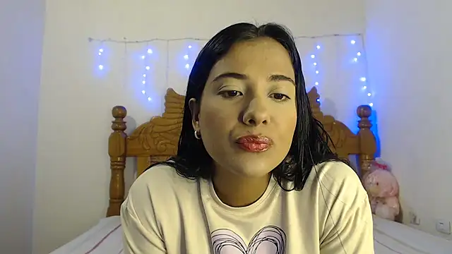 Coral0403 online show from 02-11-25, 09:25