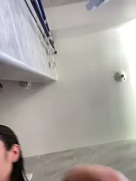 Snapshot of Liam_OH chatting on 12-28-24, 03:04 Liam OH online show from 12-28-24, 03:04