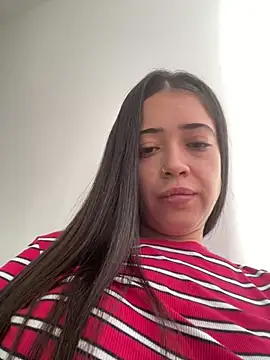 Snapshot of Liam_OH chatting on 02-14-25, 08:37 Liam OH online show from 02-14-25, 08:37