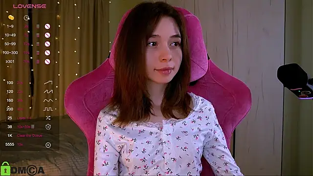 LittleOriana online show from 03-15-25, 01:41