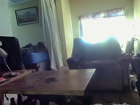 Snapshot of poesnuus999 chatting on 10-16-25, 09:10 poesnuus999 online show from 10-16-25, 09:10