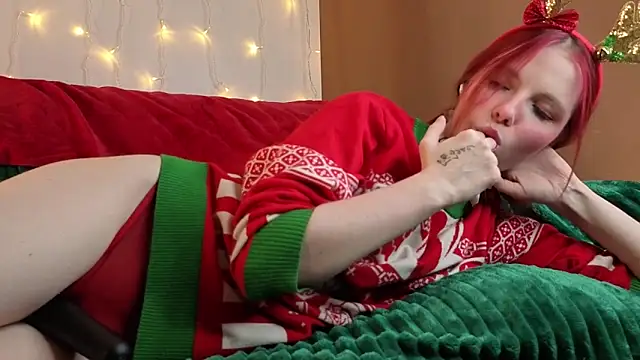 OhYumiYes online show from 12-22-25, 09:01