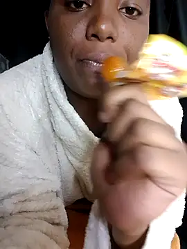 Queen-BD online show from 03-04-25, 11:11