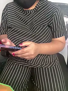 tanvihot2 online show from 04-21-26, 04:01